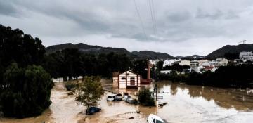 Spain fears more flood deaths as more rain expected 