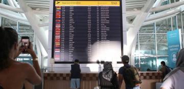 Indonesia’s volcanic eruption disrupts Bali travel, grounds flights