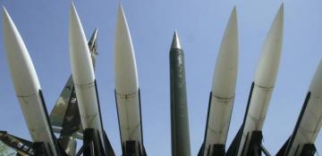  Ukraine vs. Putin: Who will push the button first? 