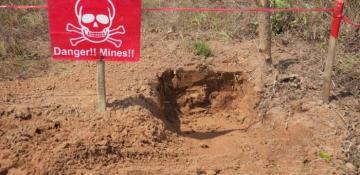 UN chief and pope urge nations to end use of antipersonnel land mines 