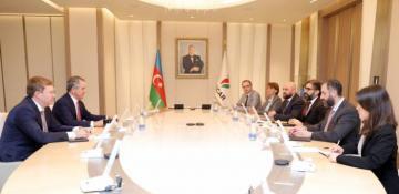SOCAR and DeGolyer & MacNaughton explore prospects for expanding cooperation