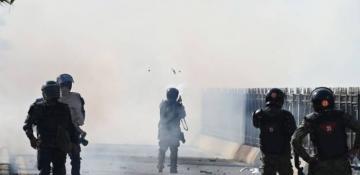 Pakistan police fled as Imran Khan supporters took over Islamabad 