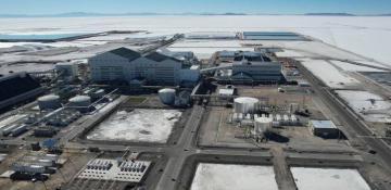Bolivia inks $1 billion deal with China to build lithium plants