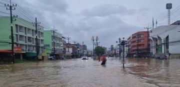Deadly floods in Thailand claim nine lives, affect hundreds of thousands