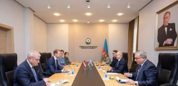 Azerbaijan, Latvia mull green energy development
