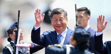 Xi lands in Peru for APEC summit and talks with Biden 