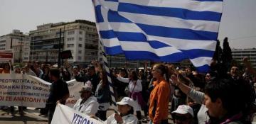 Thousands in Greece strike over living costs and pensions 