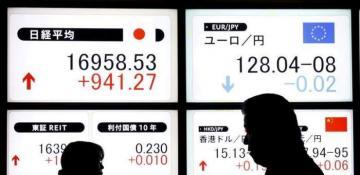 Asia stocks fall after Trump threatens tariffs, Japan's Nikkei leads losses 