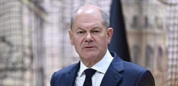 German Chancellor calls for coalition unity amid disagreements over economic policies 