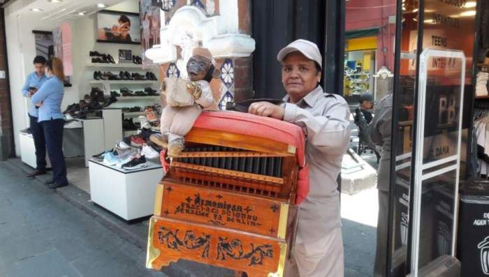 News about - The organ grinders, the street artists who represent Mexican culture and survive modernity