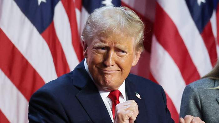 Trump reportedly weighs plans to privatize the U.S. Postal Service