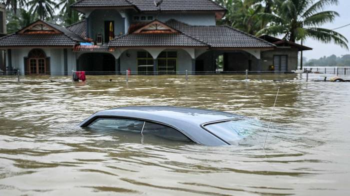 Malaysia, Thailand face second wave of flooding as relief efforts continue
