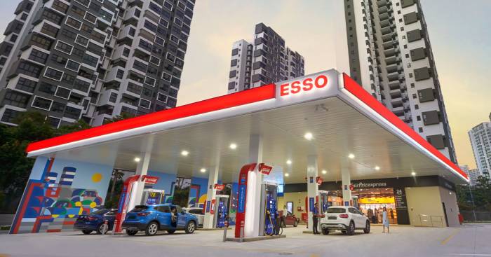 Exxon Mobil mulls potential $1 billion sale of gas stations in Singapore