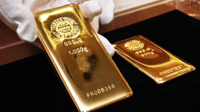 Gold jumps after China resumes purchases