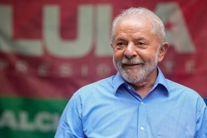 Brazilian President Lula undergoes surgery for brain hemorrhage after fall