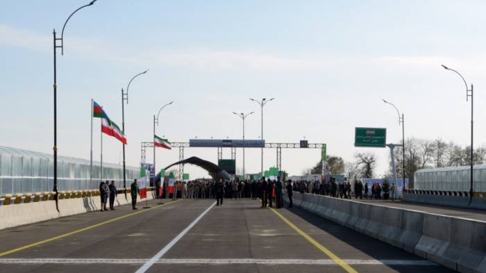 Azerbaijan advances construction of bridge across Araz River