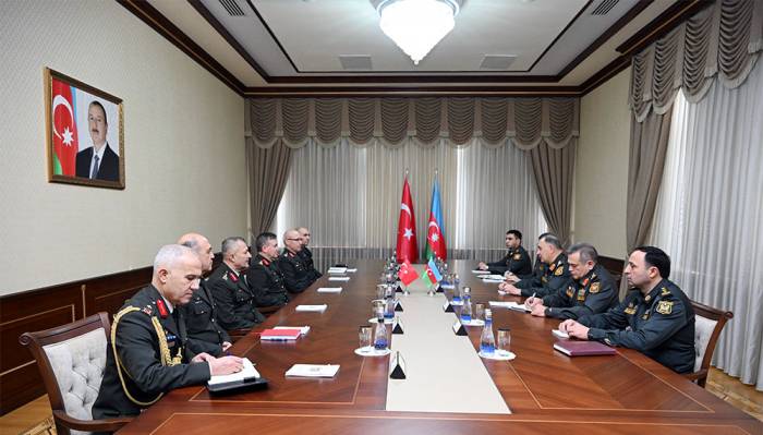 Azerbaijan, Türkiye discuss regional security, prospects for military cooperation development