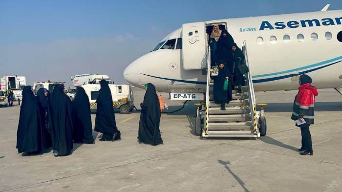Iran marks milestone with first all-female flight crew 
