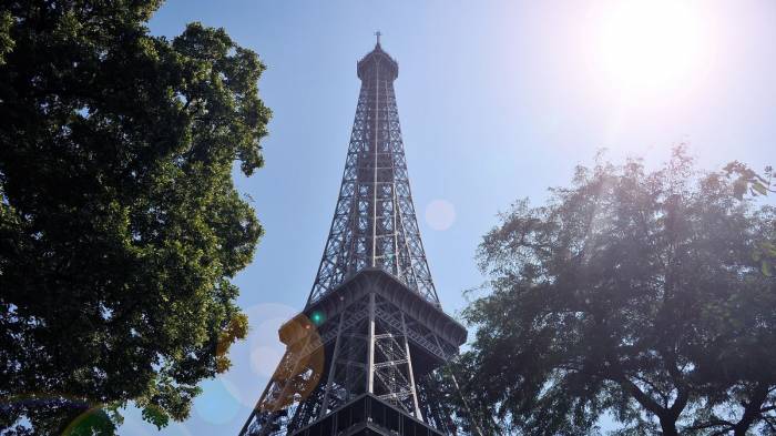 Fire breaks out at Eiffel Tower, tourists evacuated 