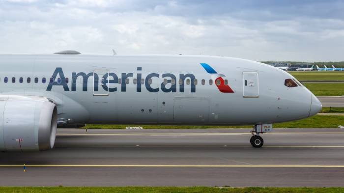 American Airlines Dreamliner transported to San Antonio after tug accident in New York 