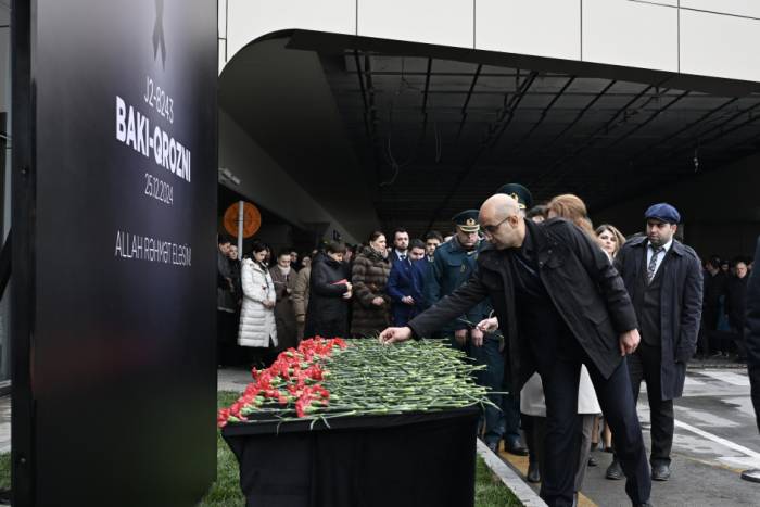 News about - Heydar Aliyev Int’l Airport staff pays tribute to plane crash victims
