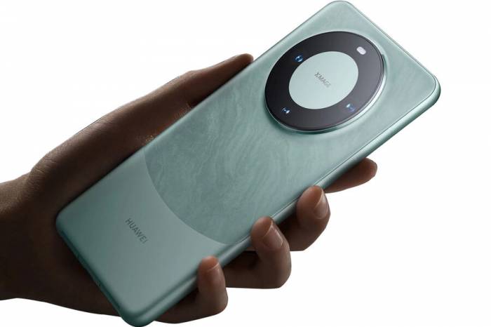 Sanction-banned components found in Huawei smartphone