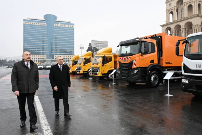 President Aliyev inspects specialized municipal vehicles in Baku