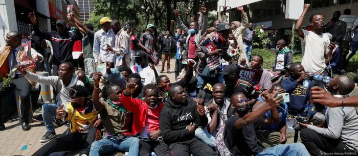 Kenya police crackdown on protests over suspected abductions 