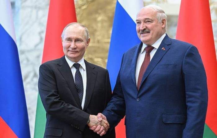 Russian, Belarusian presidents meet in Minsk
