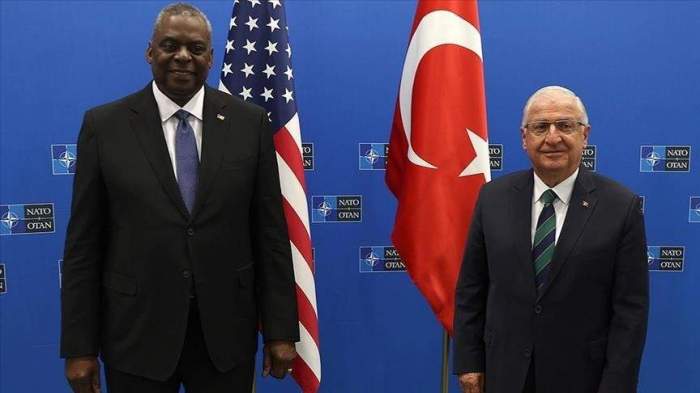 Turkish, US defense chiefs discuss Syria developments 