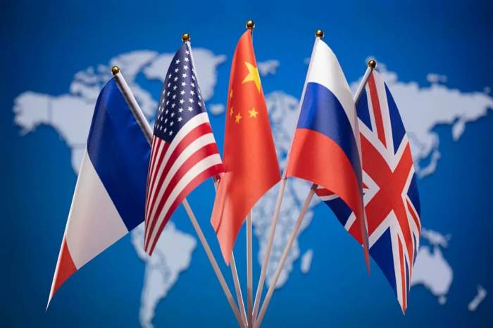  Hidden risks behind the Dubai meeting of the nuclear five 