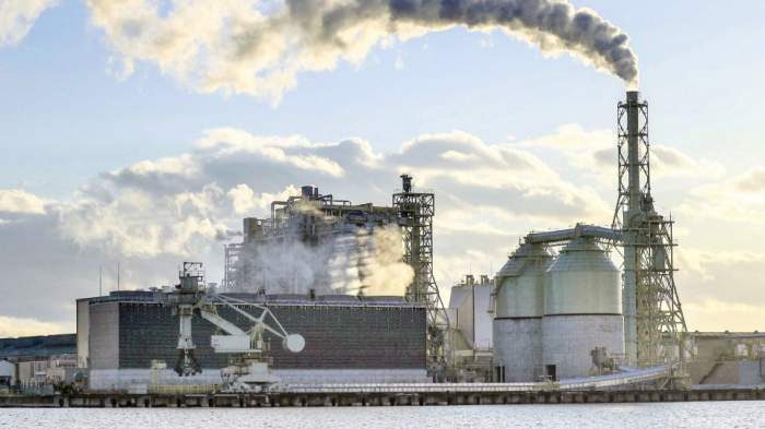 Japan targets 60% emissions cut by 2035