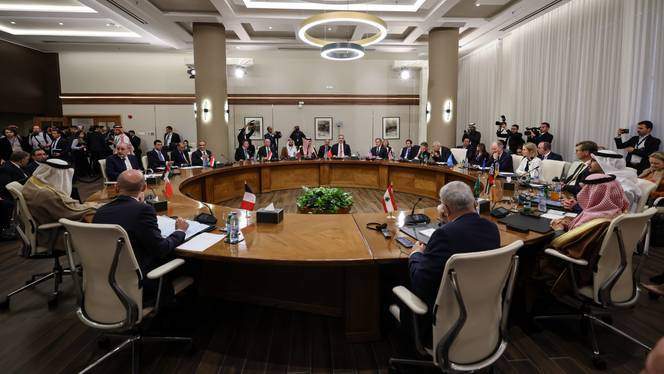 Key players meet in Jordan to discuss Syria's future 