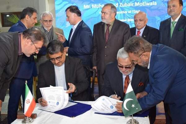 Iran and Pakistan strengthen economic ties through new cooperation agreement 
