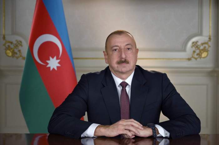 Azerbaijani president decrees to establish state commission for plane crash investigation