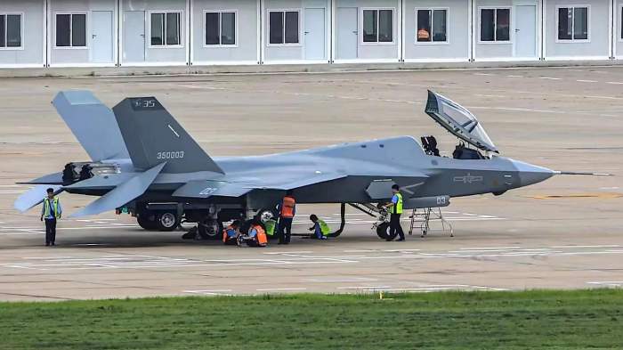 Pakistan plans to buy 40 of China's latest J-35 stealth fighters, reports say 