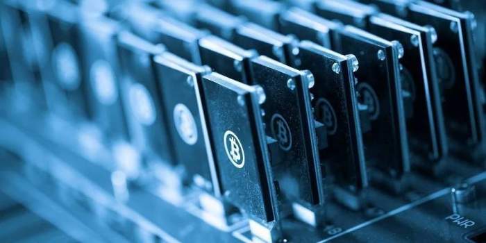 Russia bans mining in 10 regions until 2031