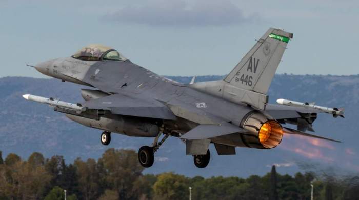 US approves possible sale of F-16 equipment to Ukraine