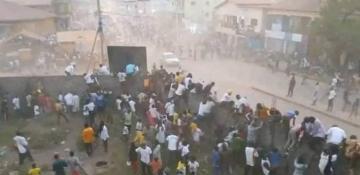 Dozens killed in violent clashes at football match in Guinea -  VIDEO 