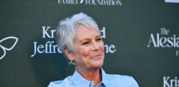 Jamie Lee Curtis Celebrates 66th Birthday With Makeup-Free Selfie 