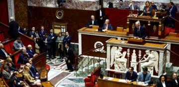 France braces for political turmoil as no-confidence vote looms 