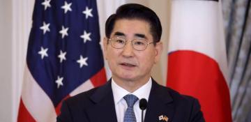 South Korea’s former defense minister attempts suicide 