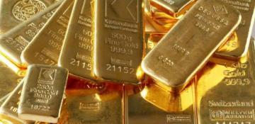 Gold prices dip as traders await Fed decision