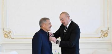 Azerbaijan’s president awards “Dostlug” Order to head of Russia’s Tatarstan