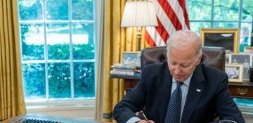 Biden inks $895 bln US defense budget for 2025