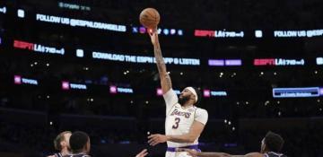 NBA: Anthony Davis leads Lakers to 132-122 victory over Kings
