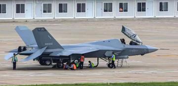 Pakistan plans to buy 40 of China's latest J-35 stealth fighters, reports say 