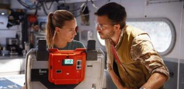 Scarlett Johansson showcases new technology in exclusive Jurassic World Rebirth image  -PHOTO 