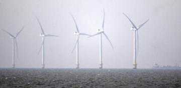 UK pays £1 billion to shut down wind farms 