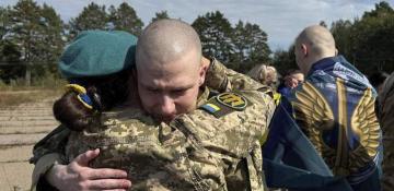 Russia and Ukraine swap 300 prisoners of war 